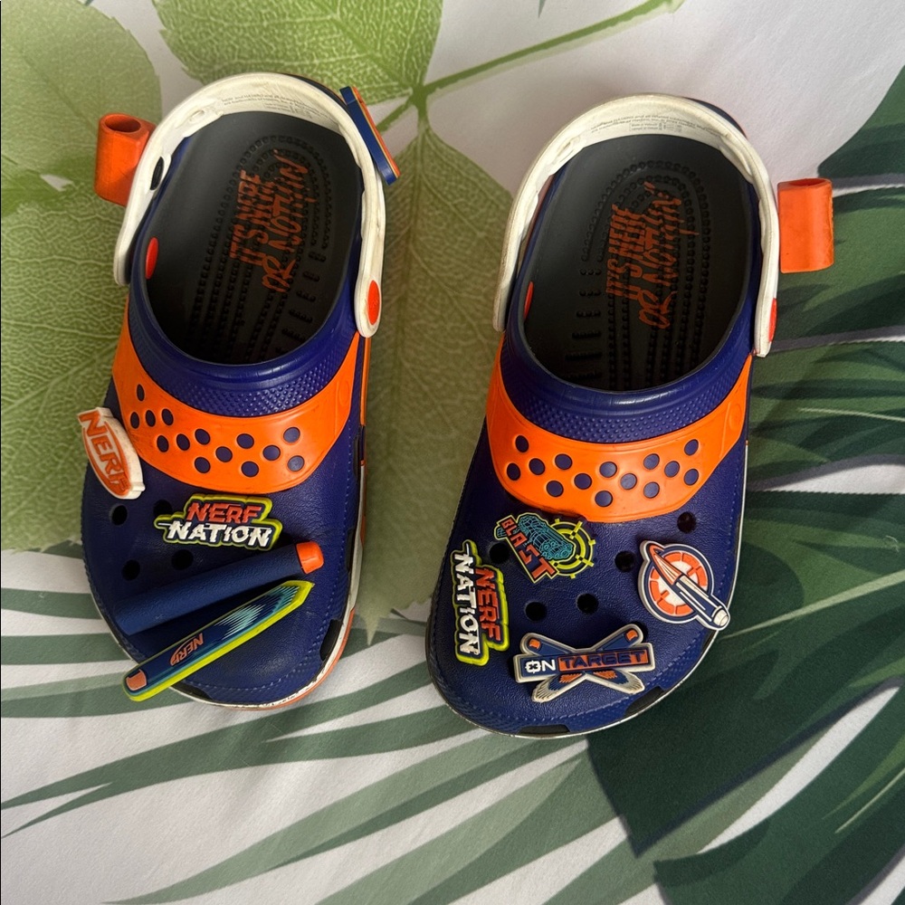Kids Nerf Crocs Size 4M 6W - Picture 2 of 4